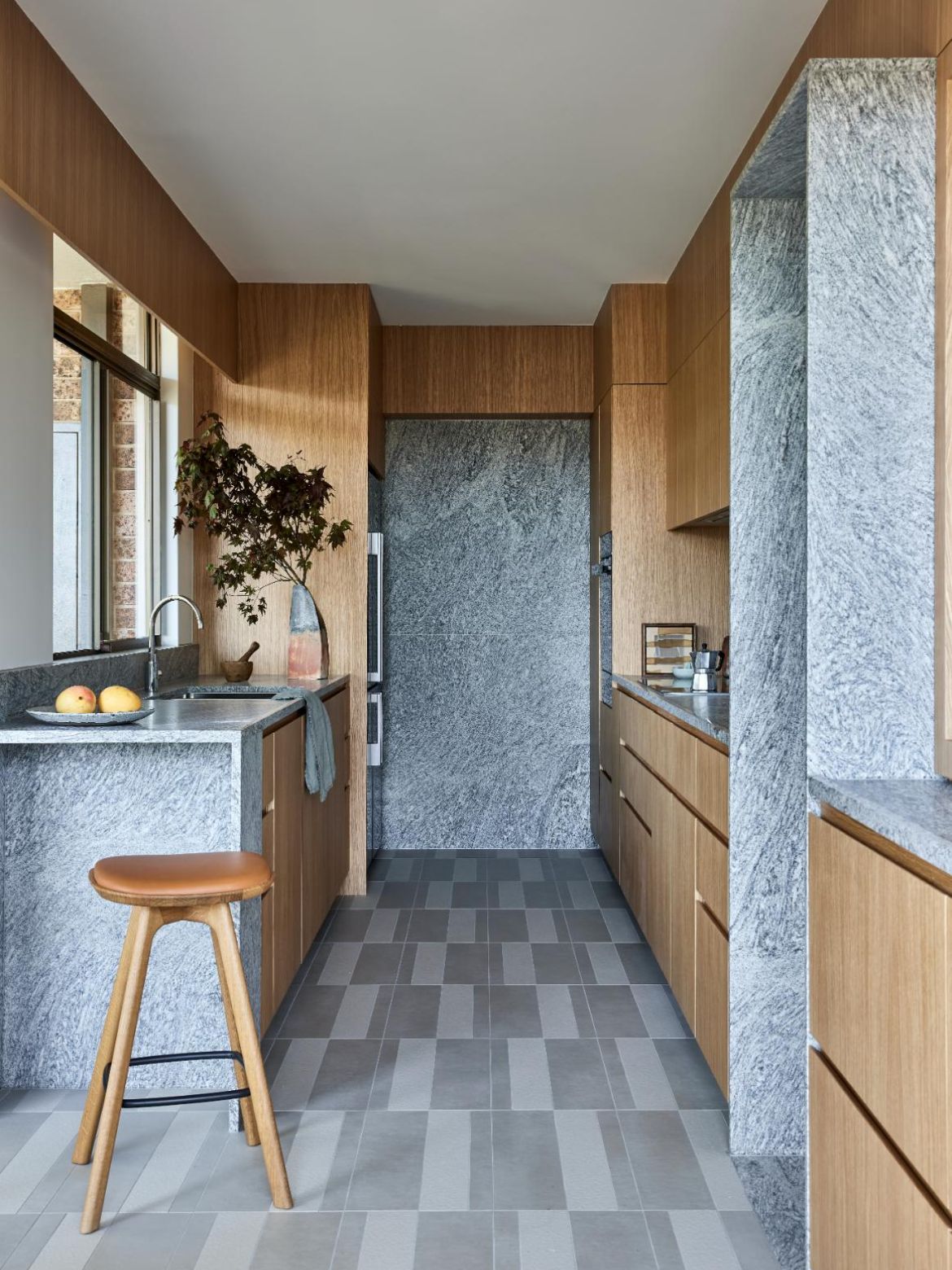 Architect George designs Double Bay apartmen