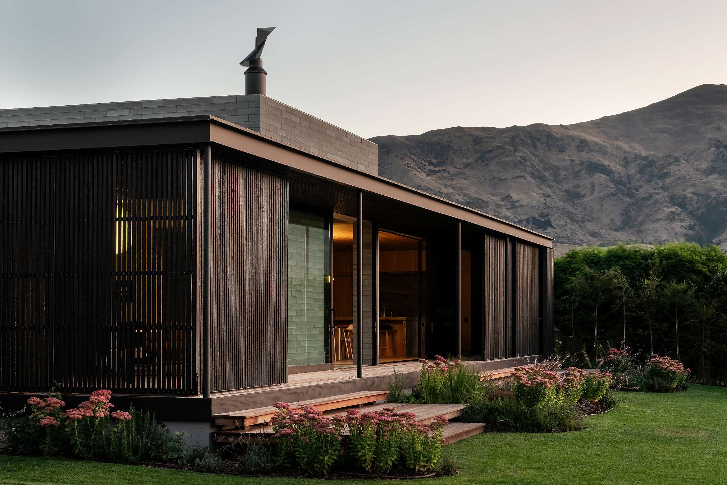 Winnings x Habitus House of the Year shortlist: Wānaka S.K.I. House by Roberts Gray Architects Winnings x Habitus House of the Year shortlist: Wānaka S.K.I. House by Roberts Gray Architects