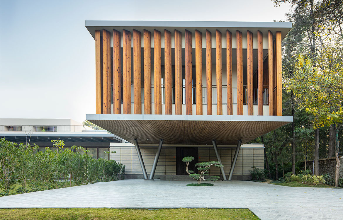 Earth and Glass House