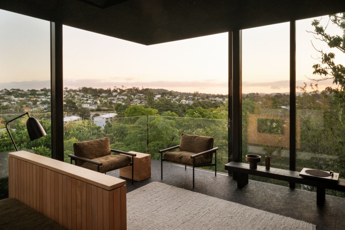 Oli Booth Architects - Lightly Weighted House