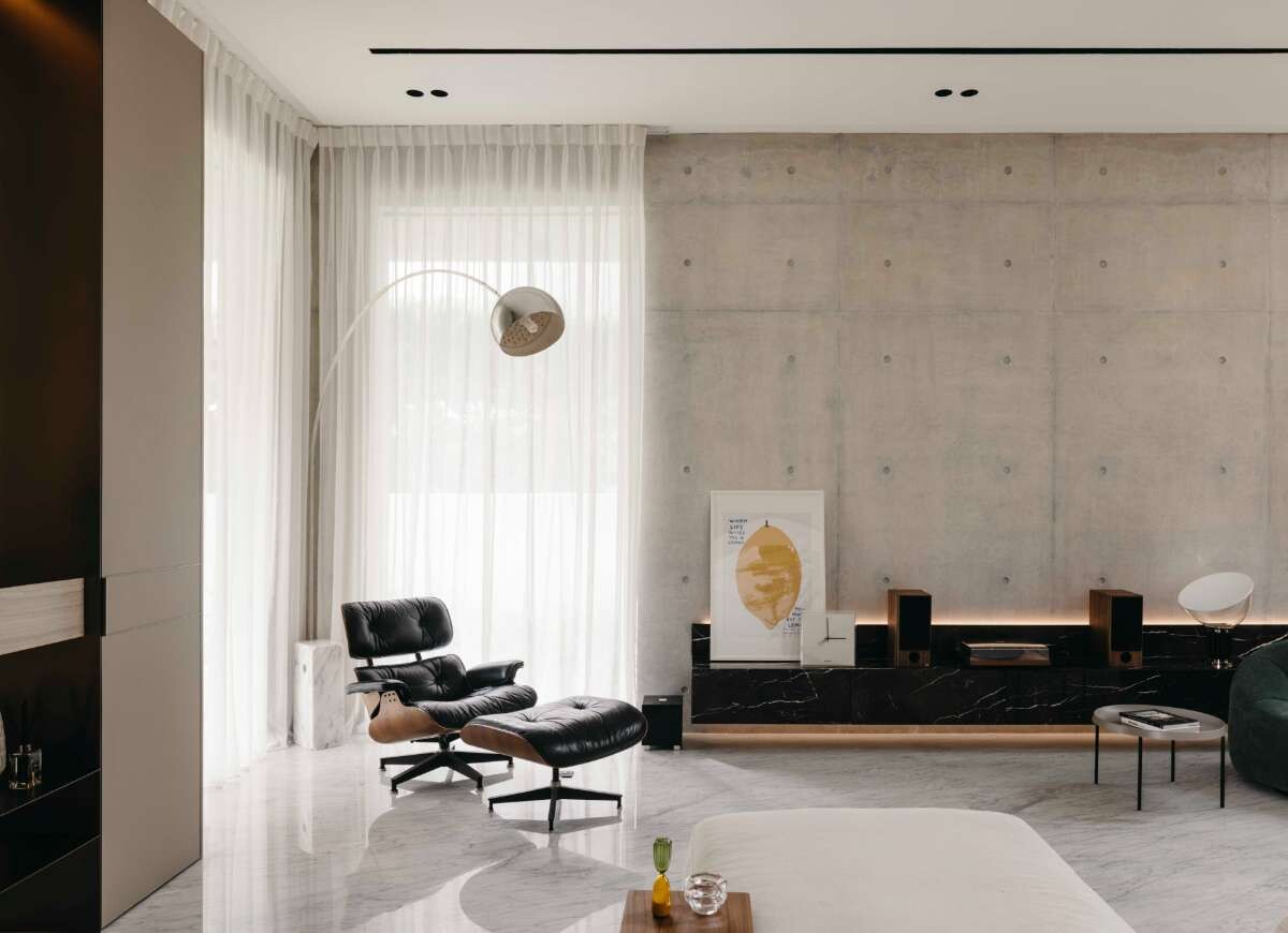 Where light and foliage are perfectly framed