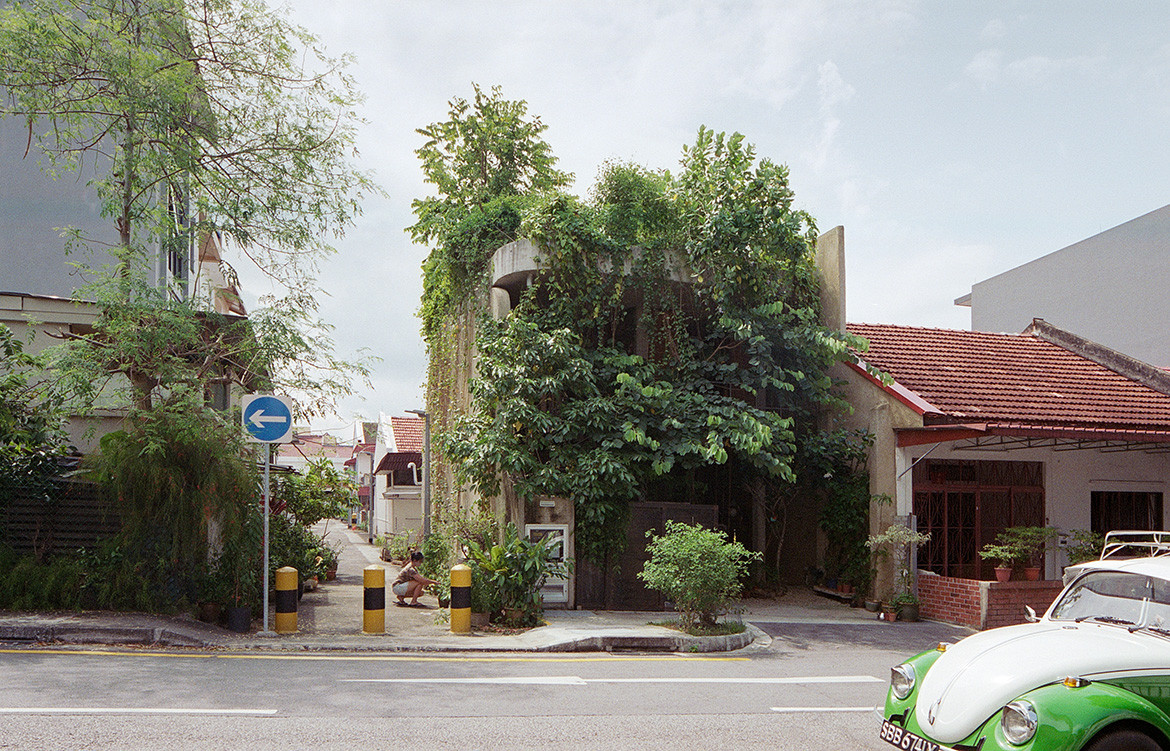 Compound House Compound House